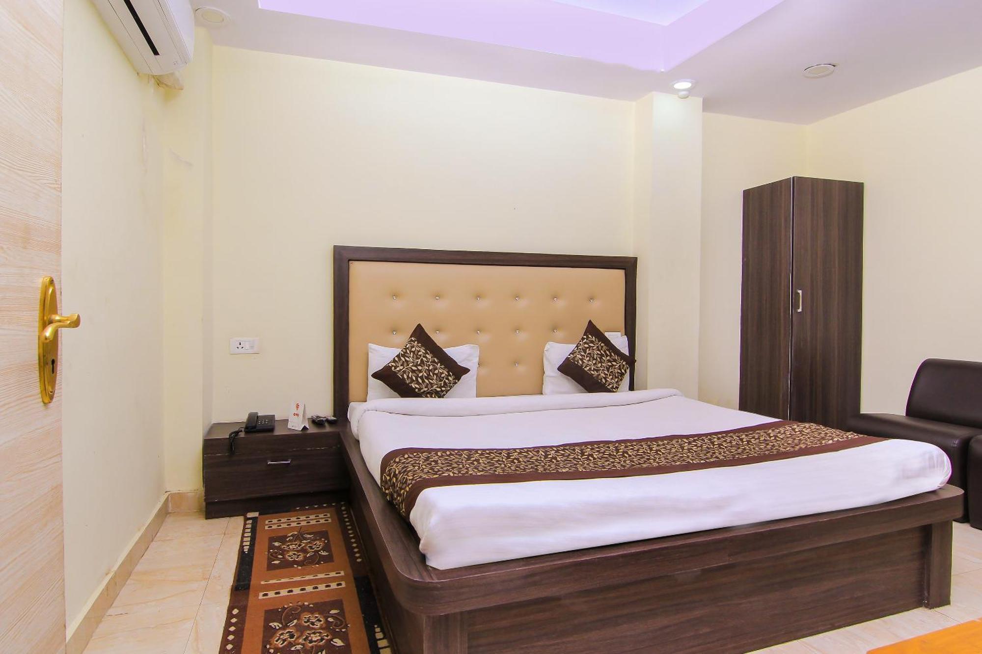 Oyo Flagship Hotel Cz Near Phoenix United Lucknow Ngoại thất bức ảnh