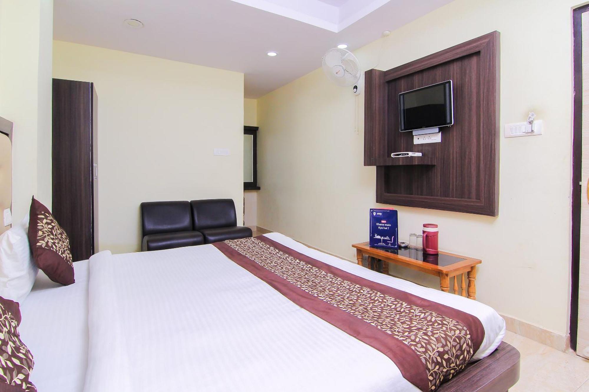 Oyo Flagship Hotel Cz Near Phoenix United Lucknow Ngoại thất bức ảnh