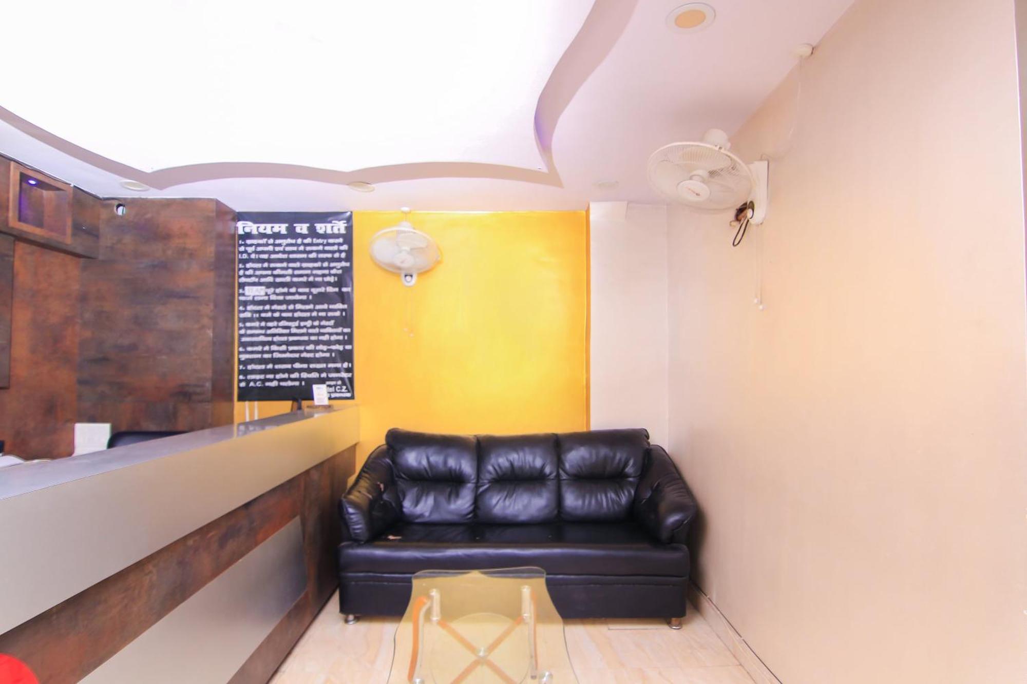Oyo Flagship Hotel Cz Near Phoenix United Lucknow Ngoại thất bức ảnh